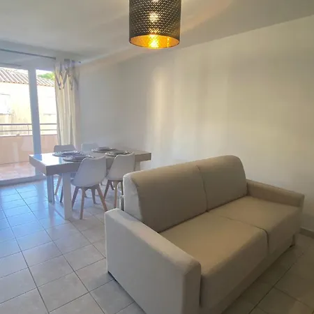Appartement Spacieux Avec Terrasse Et Parking Prive Sainte-Maxime Exterior foto