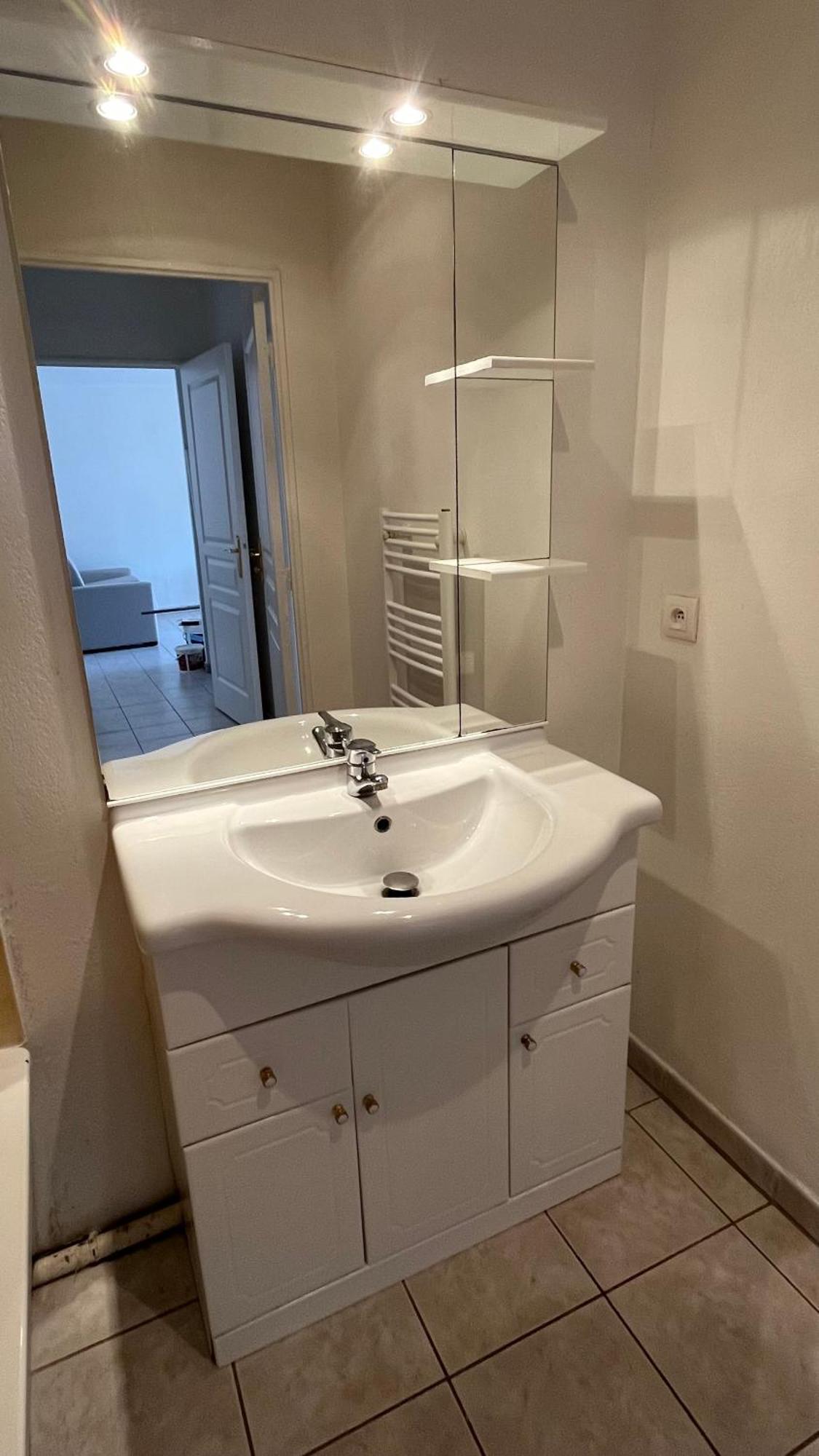 Spacieux Avec Terrasse Et Parking Prive Apartment Sainte-Maxime